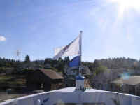 10-07-06 CG flag on Modoc reunion 2006.JPG (93433 bytes)