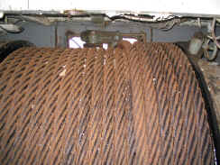 4-9.060.5 tow cable looking aft.jpg (311525 bytes)